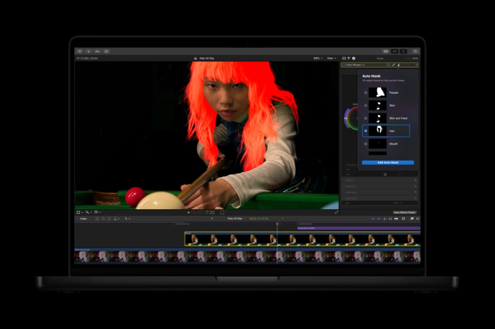 显示 Final Cut Pro 中 Auto Mask 功能的 MacBook Pro。